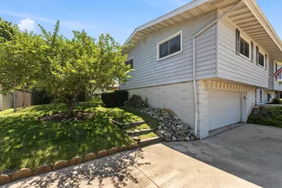 2925  Cherry Tree Ct, Racine, WI 53402 - Photo 30