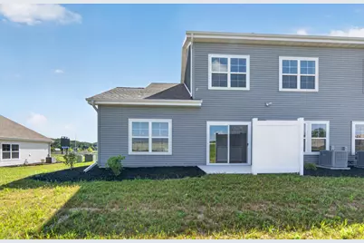 1675  Reigle Dr #7, Kewaskum, WI 53040 - Photo 14
