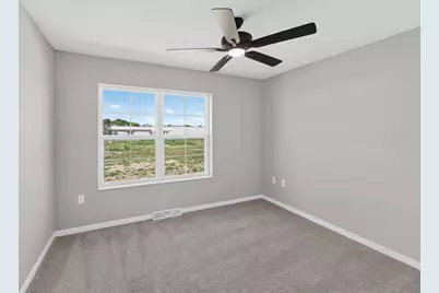 1675  Reigle Dr #7, Kewaskum, WI 53040 - Photo 8