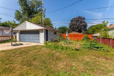 735 N 112th St, Wauwatosa, WI 53226 - Photo 30