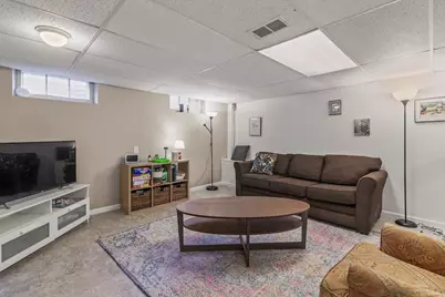 735 N 112th St, Wauwatosa, WI 53226 - Photo 20