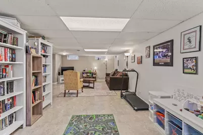 735 N 112th St, Wauwatosa, WI 53226 - Photo 22