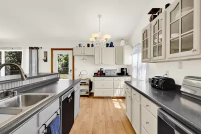 W204S8194  Pasadena Dr, Muskego, WI 53150 - Photo 6