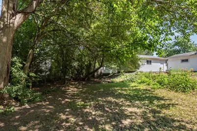 434  Harrison Ave, Waukesha, WI 53186 - Photo 32