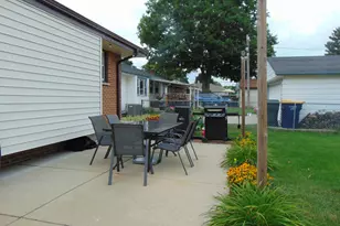 2630 S 94th St, West Allis, WI 53227 - Photo 34