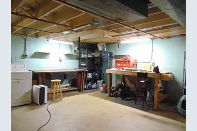 2630 S 94th St, West Allis, WI 53227 - Photo 28
