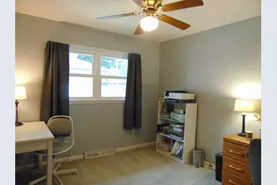 2630 S 94th St, West Allis, WI 53227 - Photo 18