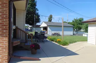 2630 S 94th St, West Allis, WI 53227 - Photo 38