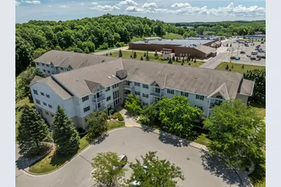 715  Canterberry Ct #212, West Bend, WI 53090 - Photo 40