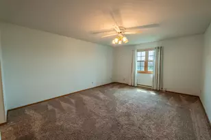 715 Canterberry Ct, West Bend, WI 53090 - Photo 16