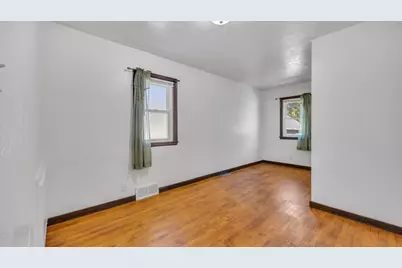2316  Main Ave, Sheboygan, WI 53083 - Photo 12