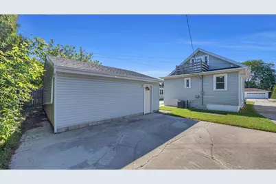 2316  Main Ave, Sheboygan, WI 53083 - Photo 26