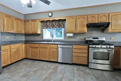 21725  118th St, Salem Lakes, WI 53104 - Photo 8