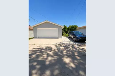 2214 S 16th St, Sheboygan, WI 53081 - Photo 16