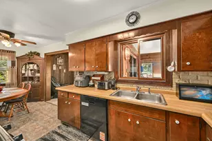 136 N 123rd St, Wauwatosa, WI 53226 - Photo 10