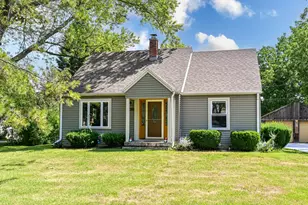 136 N 123rd St, Wauwatosa, WI 53226 - Photo 2