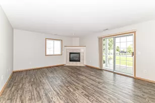 7122 Fieldview Dr, Racine, WI 53406 - Photo 14