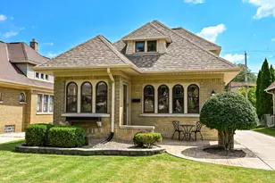 2454 Lefeber Ave, Wauwatosa, WI 53213 - Photo 1
