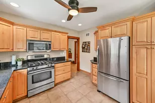 2454 Lefeber Ave, Wauwatosa, WI 53213 - Photo 14