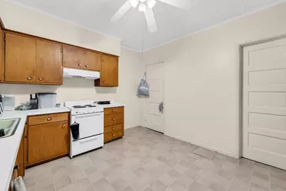 125  Edward St #127, Burlington, WI 53105 - Photo 14