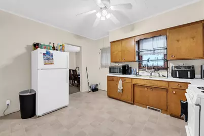 125  Edward St #127, Burlington, WI 53105 - Photo 16