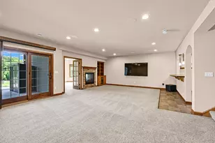 20110 Settler's Hollow Ln, New Berlin, WI 53146 - Photo 34