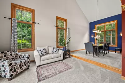 2245 S Foxglove Ct, New Berlin, WI 53151 - Photo 8