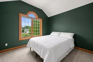 2245 S Foxglove Ct, New Berlin, WI 53151 - Photo 30