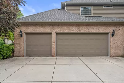 2245 S Foxglove Ct, New Berlin, WI 53151 - Photo 42
