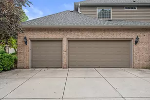 2245 S Foxglove Ct, New Berlin, WI 53151 - Photo 42