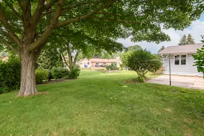 1527 N Holden St, Port Washington, WI 53074 - Photo 6