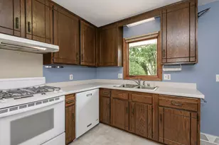 1527 N Holden St, Port Washington, WI 53074 - Photo 24