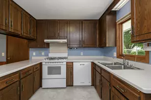 1527 N Holden St, Port Washington, WI 53074 - Photo 26