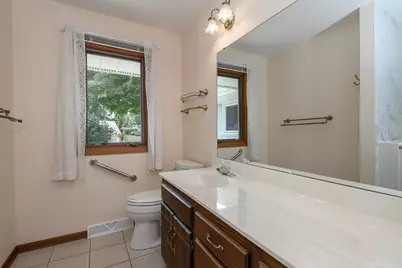1527 N Holden St, Port Washington, WI 53074 - Photo 32