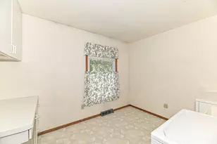 4153 W Granada St, Greenfield, WI 53221 - Photo 24