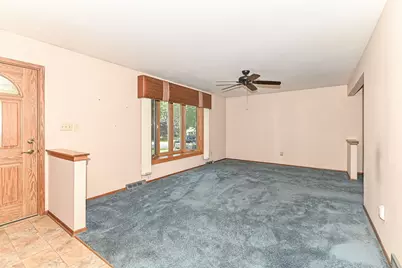 4153 W Granada St, Greenfield, WI 53221 - Photo 6