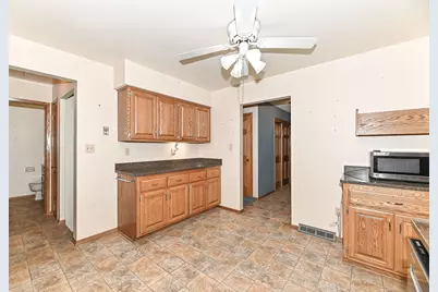 4153 W Granada St, Greenfield, WI 53221 - Photo 18