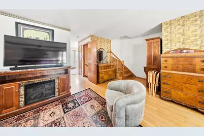 9901 W Beloit Rd, Milwaukee, WI 53227 - Photo 6