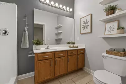 962  Bedford Ct #101, Racine, WI 53406 - Photo 12