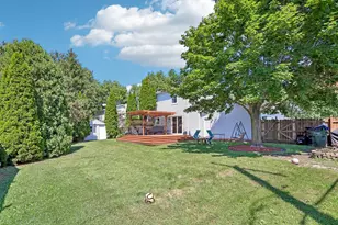 3508 Debby Ln, Racine, WI 53126 - Photo 6