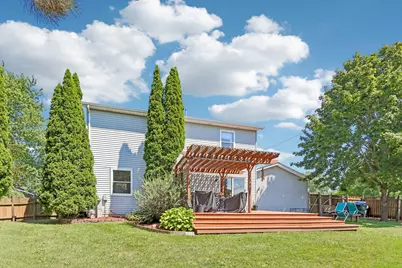 3508  Debby Ln, Racine, WI 53126 - Photo 48