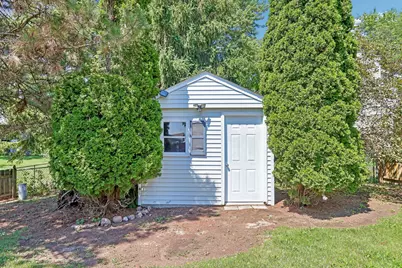 3508  Debby Ln, Racine, WI 53126 - Photo 50