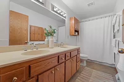 3450 S Sandalwood Dr, New Berlin, WI 53151 - Photo 30