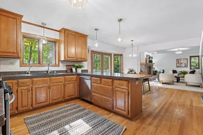 3450 S Sandalwood Dr, New Berlin, WI 53151 - Photo 18