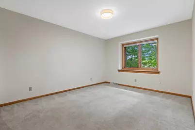 3450 S Sandalwood Dr, New Berlin, WI 53151 - Photo 28