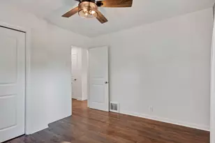 5410 N 54th St, Milwaukee, WI 53218 - Photo 14