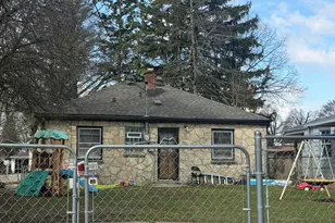 5858 N 80th St, Milwaukee, WI 53218 - Photo 4