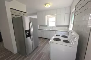 3326 S Lenox St, Milwaukee, WI 53207 - Photo 8
