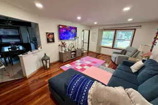 5270 S 26th St, Milwaukee, WI 53221 - Photo 2