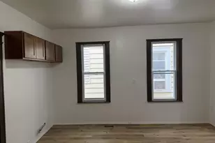 2226 S 30th St, Milwaukee, WI 53215 - Photo 10